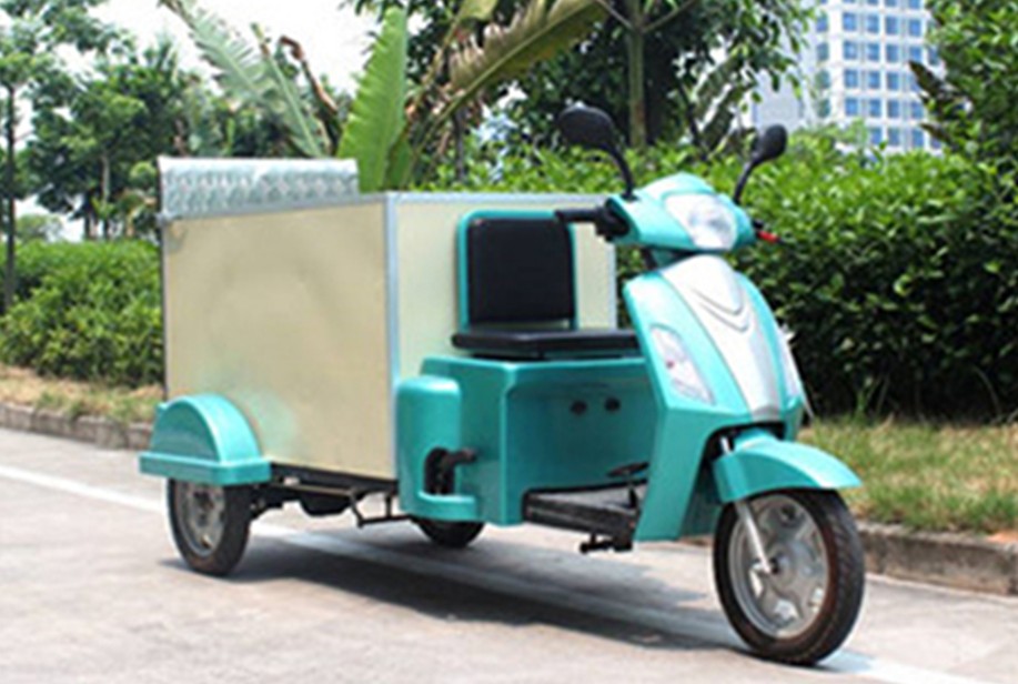電動(dòng)雙桶清運(yùn)車
