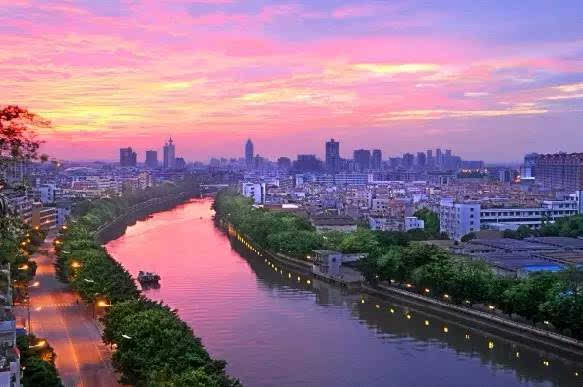 智能垃圾回收箱.jpg
